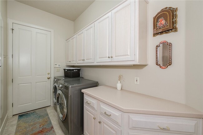 Building Photo - 4776 Stonebriar Cir
