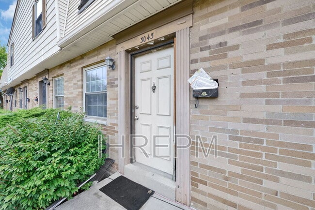 Building Photo - 3043 Morsetown Ct S