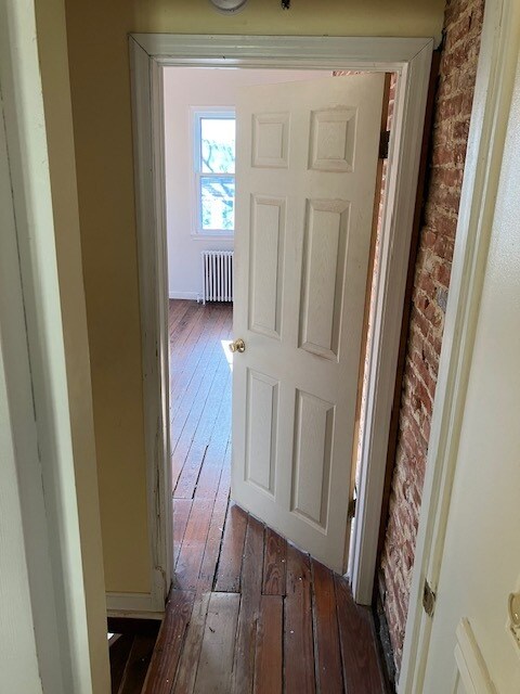 Building Photo - 414 George St