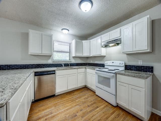 Building Photo - 1306 Blanton Pl