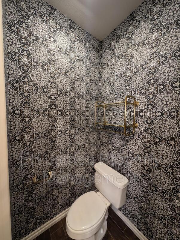 Building Photo - 9914 S 99th E Ave