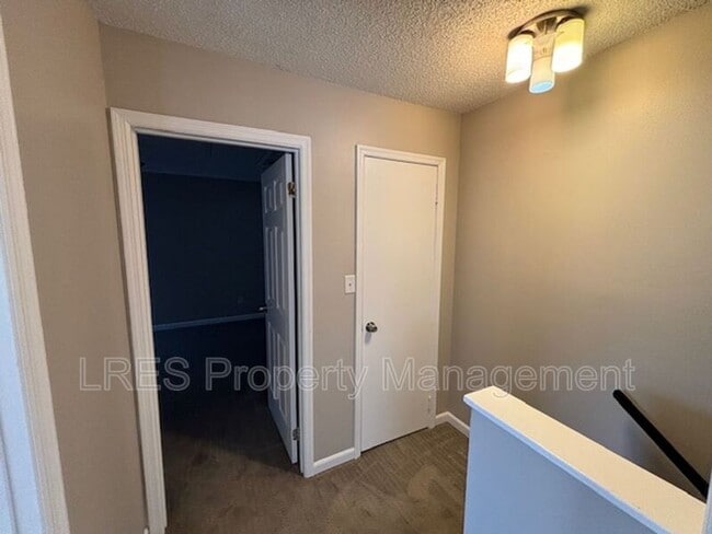 Building Photo - 517 Carambola Ave