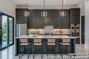 Building Photo - 10111 Ivory Canyon