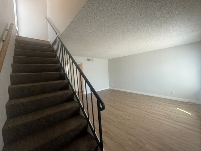 Building Photo - ***JUSTED REDUCED!!!*** Two-bedroom, one-and-a-half-bath townhouse in North Las Vegas.