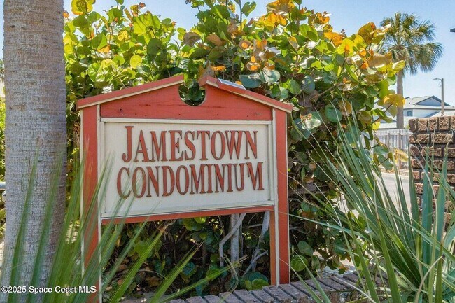 Building Photo - 931 Palm Springs Blvd