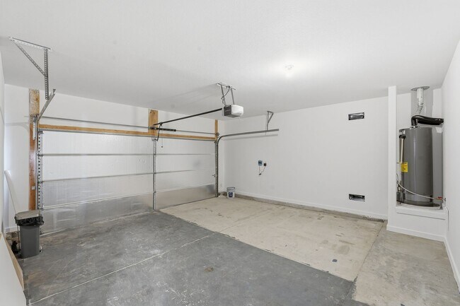 Building Photo - 3917 Desert Bluff Dr