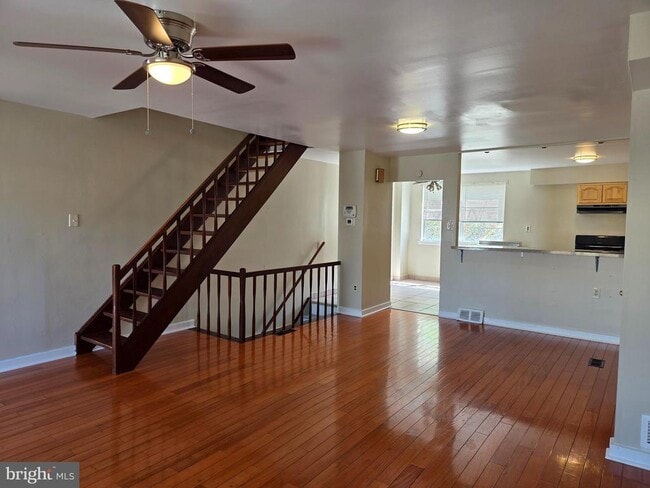 Building Photo - 8044 Mars Pl