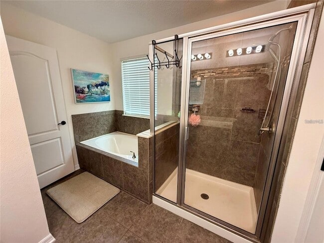 Building Photo - 2656 River Landing Dr