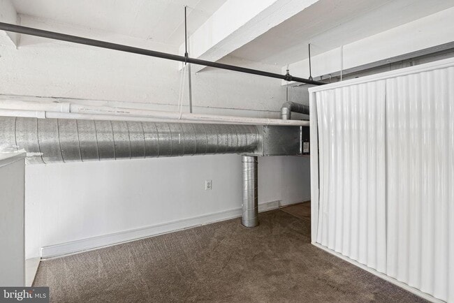 Building Photo - 810 N Hancock St