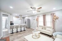 Building Photo - 1827 Dunlap Ave