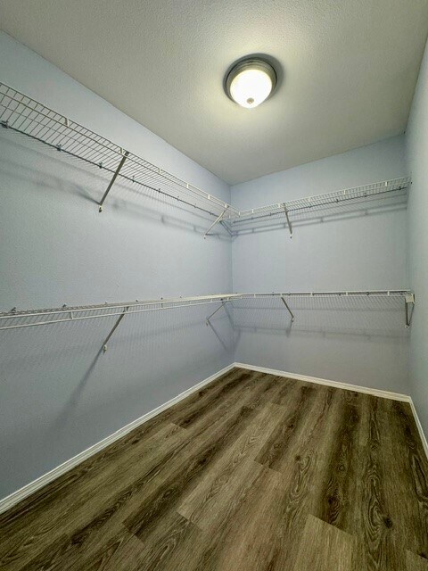 Building Photo - 4300 SW Broadstone Ave