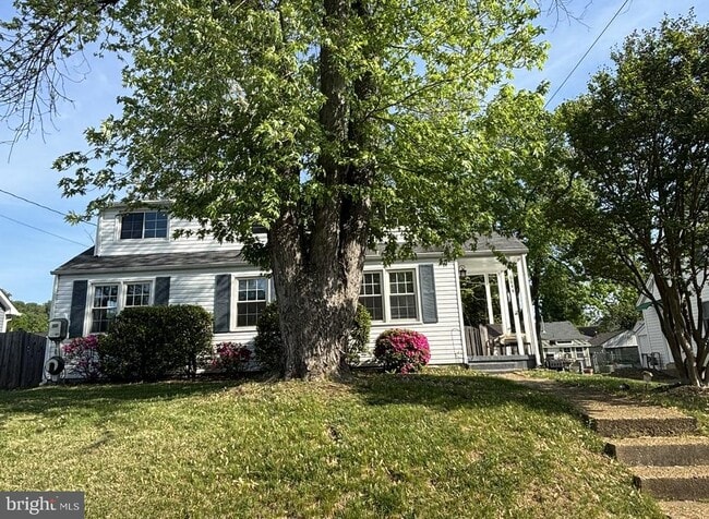 Building Photo - 6844 Westmoreland Rd