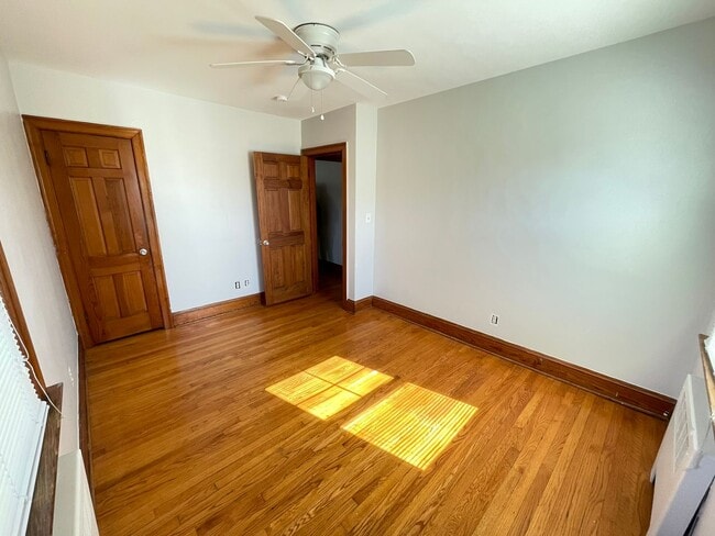 Building Photo - 2216 Baltic Ave