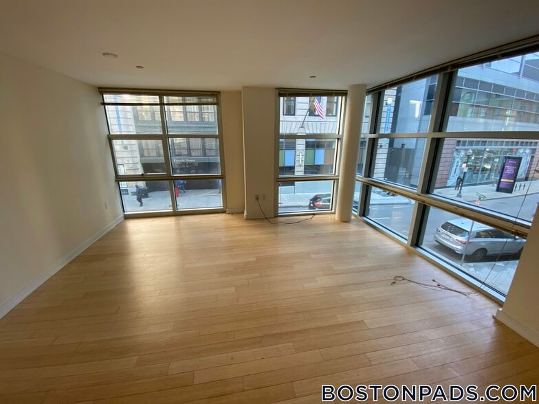 Building Photo - 40 Boylston St