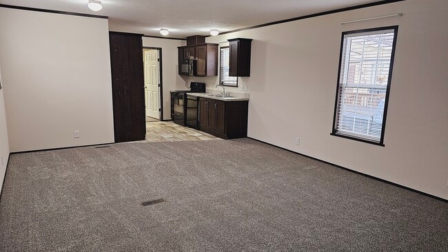 Building Photo - 154 Whippoorwill Ln