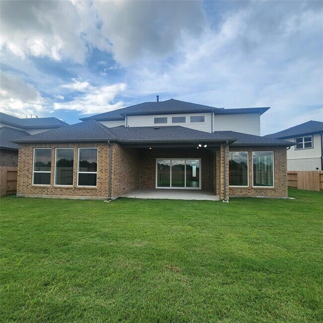 Building Photo - 17507 Tulip Mdw Rd