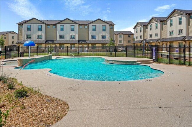 Building Photo - 12603 Telge Rd