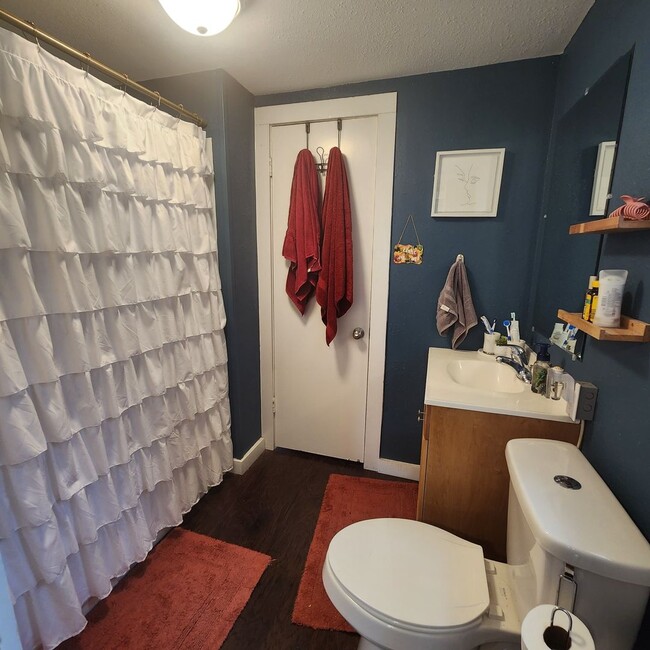 Building Photo - Four Bedroom Home Available in July