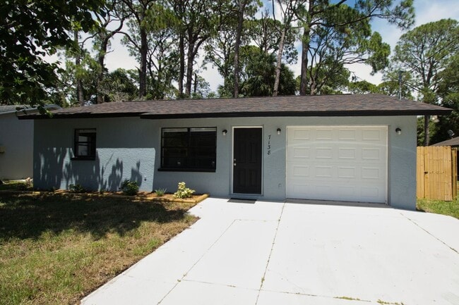 Building Photo - 7138 Oakwood Dr