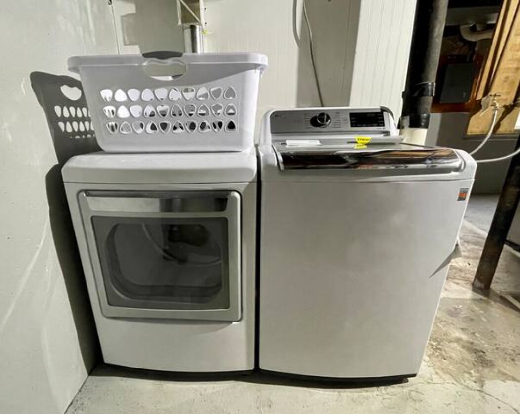 Building Photo - 926 N Walts Ave