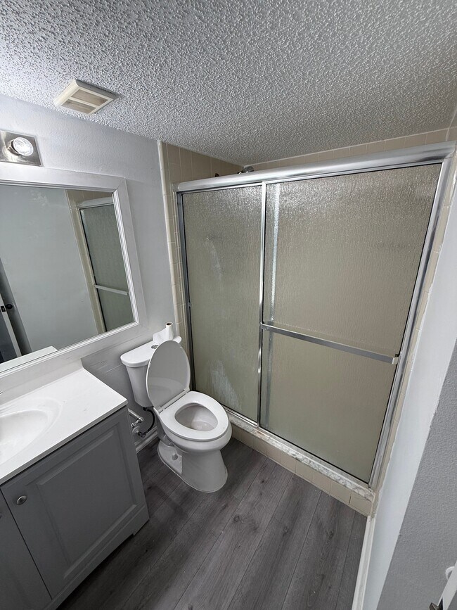 Building Photo - 13565 Eagle Ridge Dr