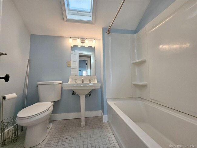 Building Photo - 34 Woodland St