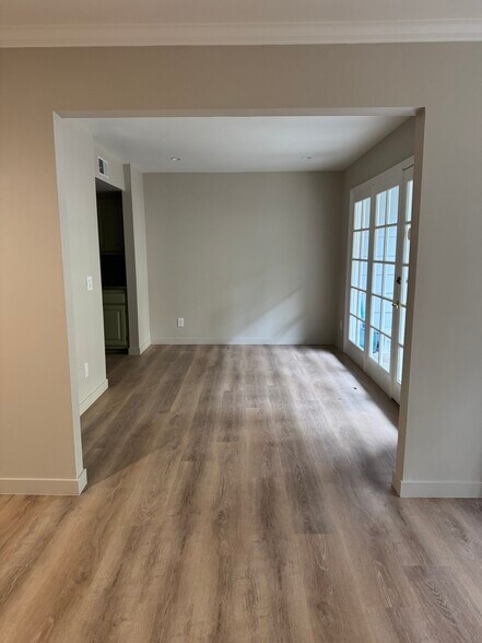 Dinning room - 18850 Hatteras St