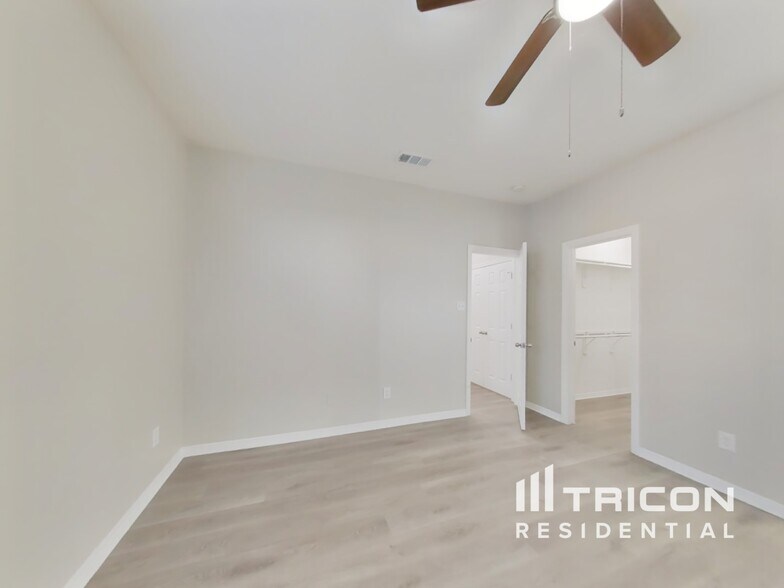 Building Photo - 21214 Peachvine Ln