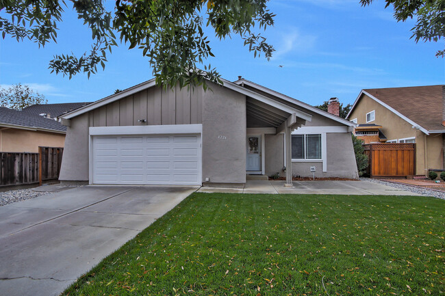 Primary Photo - 4bd/2ba Home in South San Jose