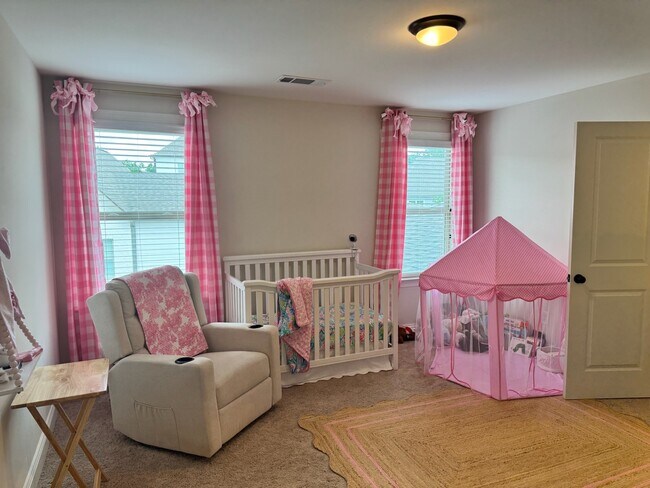 Building Photo - 854 Clear Spring Dr