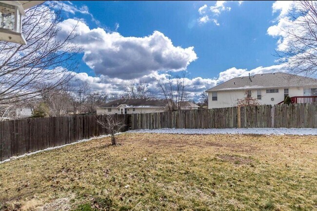 Building Photo - 5906 Kelsey Dr