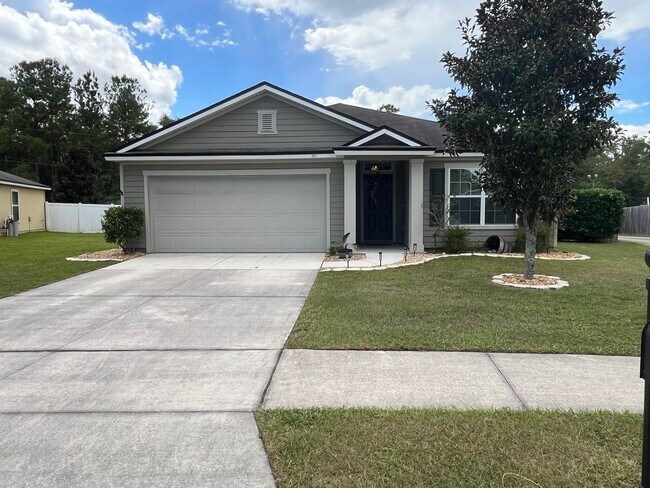 Building Photo - West Magnolia 3BR / 2BA Home Clay County