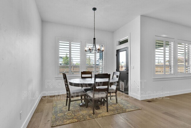 Building Photo - 6705 N Elmstone Way