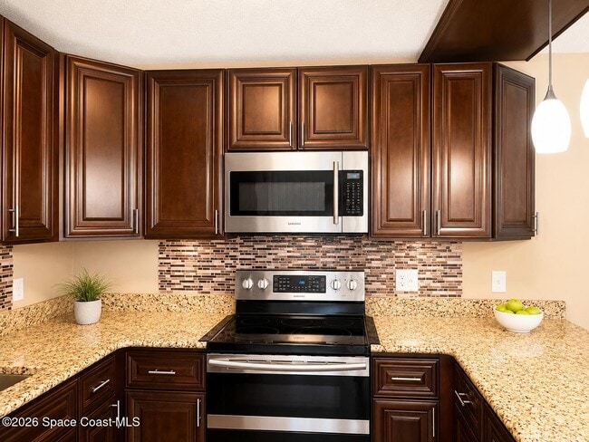 Building Photo - 2117 Patty Cir NE
