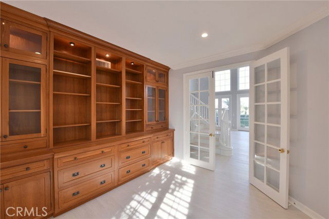 Building Photo - 1439 High Bluff Dr