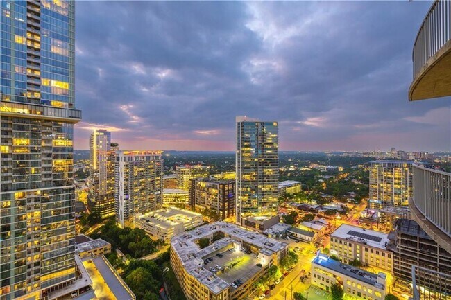 Building Photo - Condo High Rise - Lady Bird Lake Views