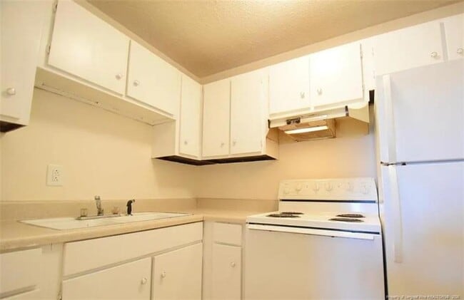 Building Photo - 629 Gable Ct