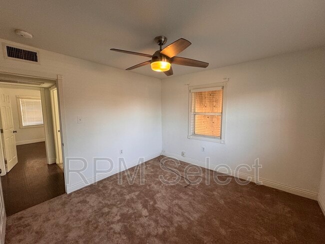 Building Photo - 2328 Mogan Ave