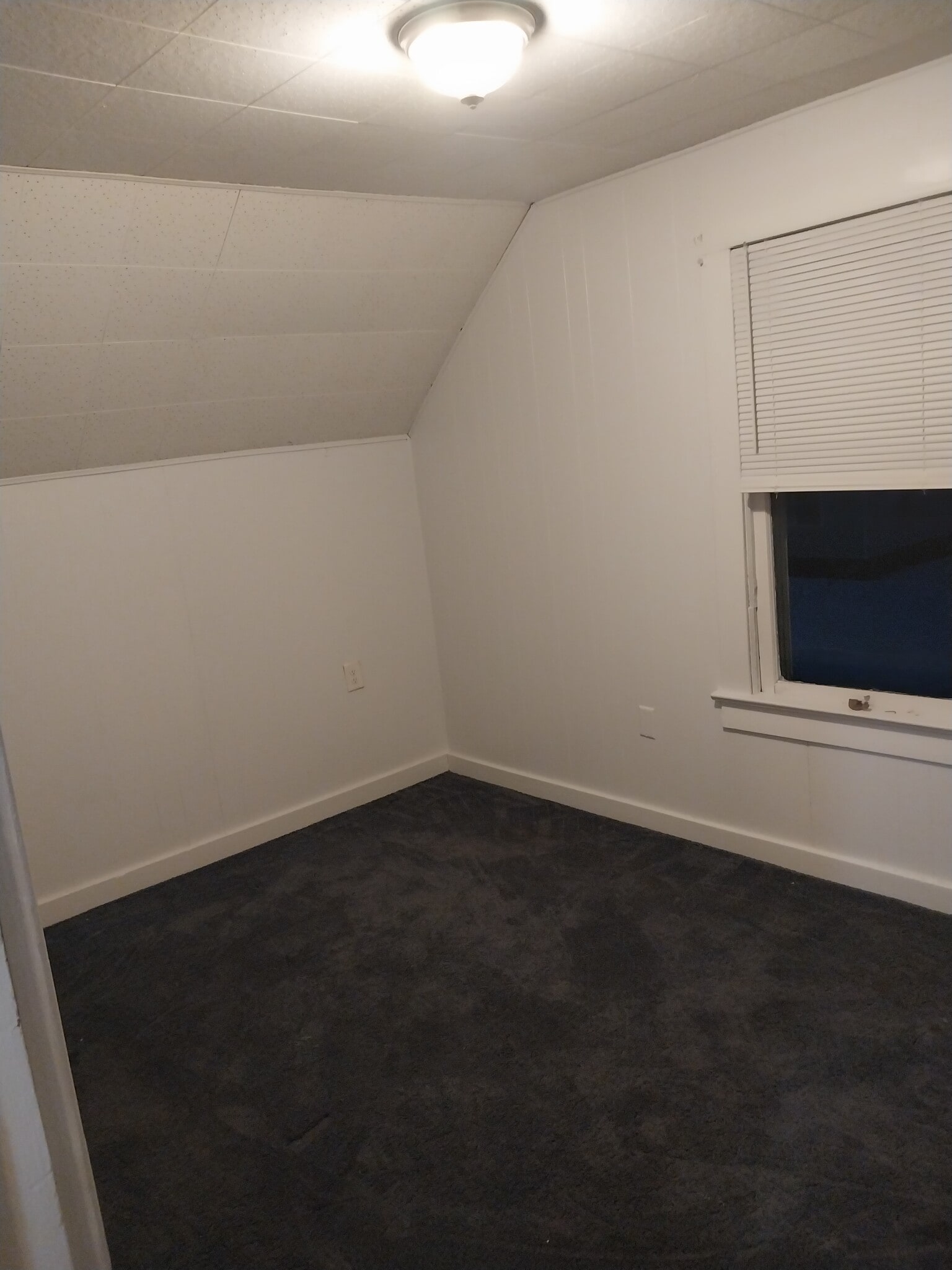 Building Photo - 51 E Summit St