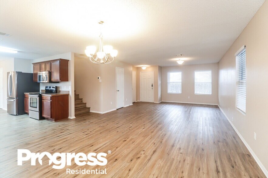 Building Photo - 317 Blairwood Dr