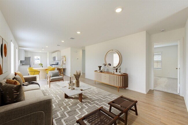 Building Photo - 617 Roaring Fls Dr