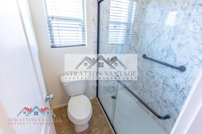 Building Photo - 21139 E Cherrywood Dr