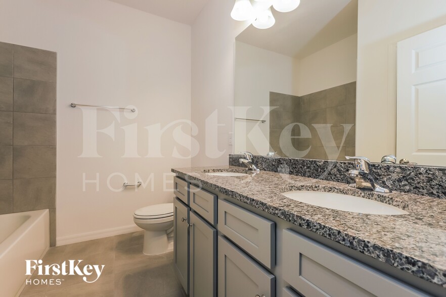 Building Photo - 190 Windsor Reserve Dr