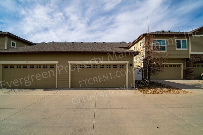 Building Photo - 5020 Cinquefoil Ln