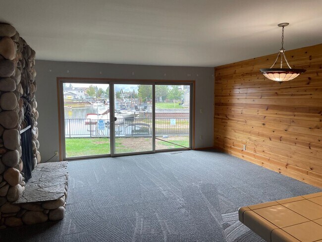 Building Photo - Unfurnished Tahoe Keys condo -  with boat dock -12 month lease
