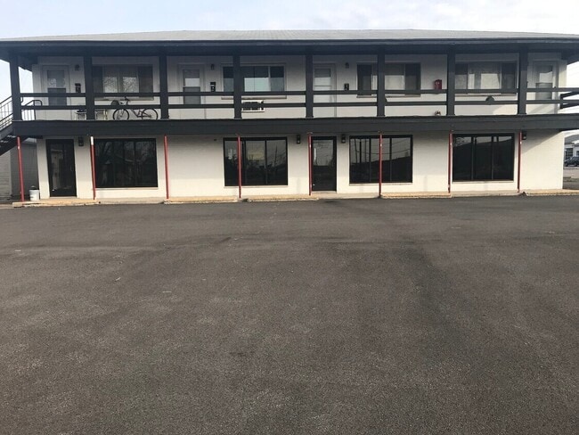 Building Photo - Vandalia Terrace