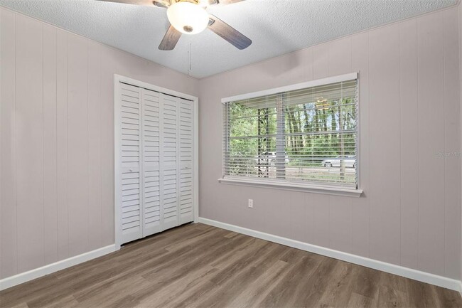 Building Photo - 4721 SW 47th Wy