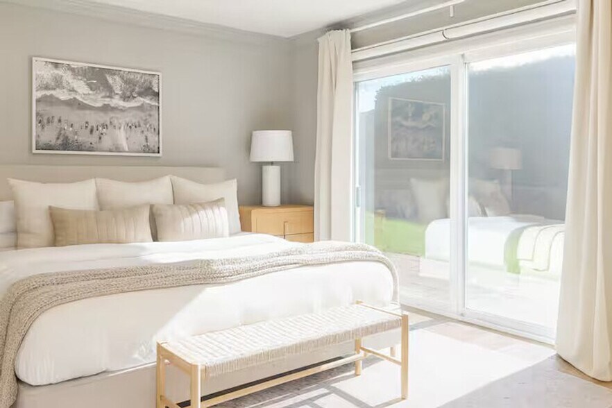 Building Photo - 5870 Cactus Way