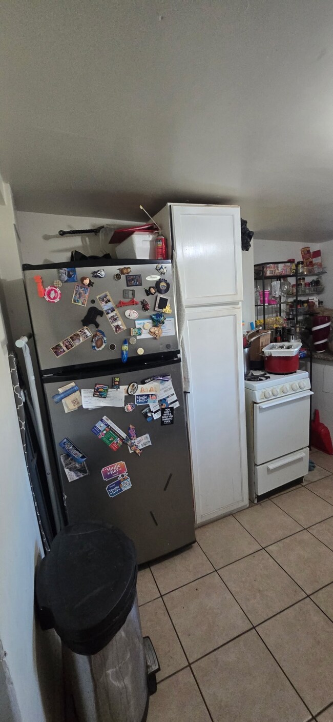 Building Photo - 185 W Westward Ave