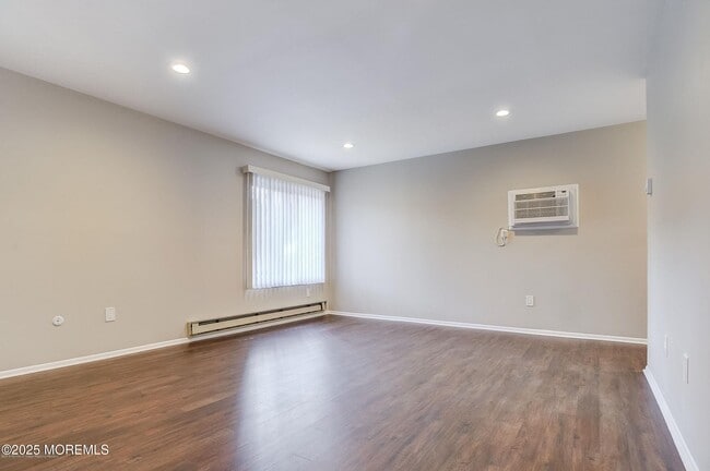 Building Photo - 97 Arrowood Rd